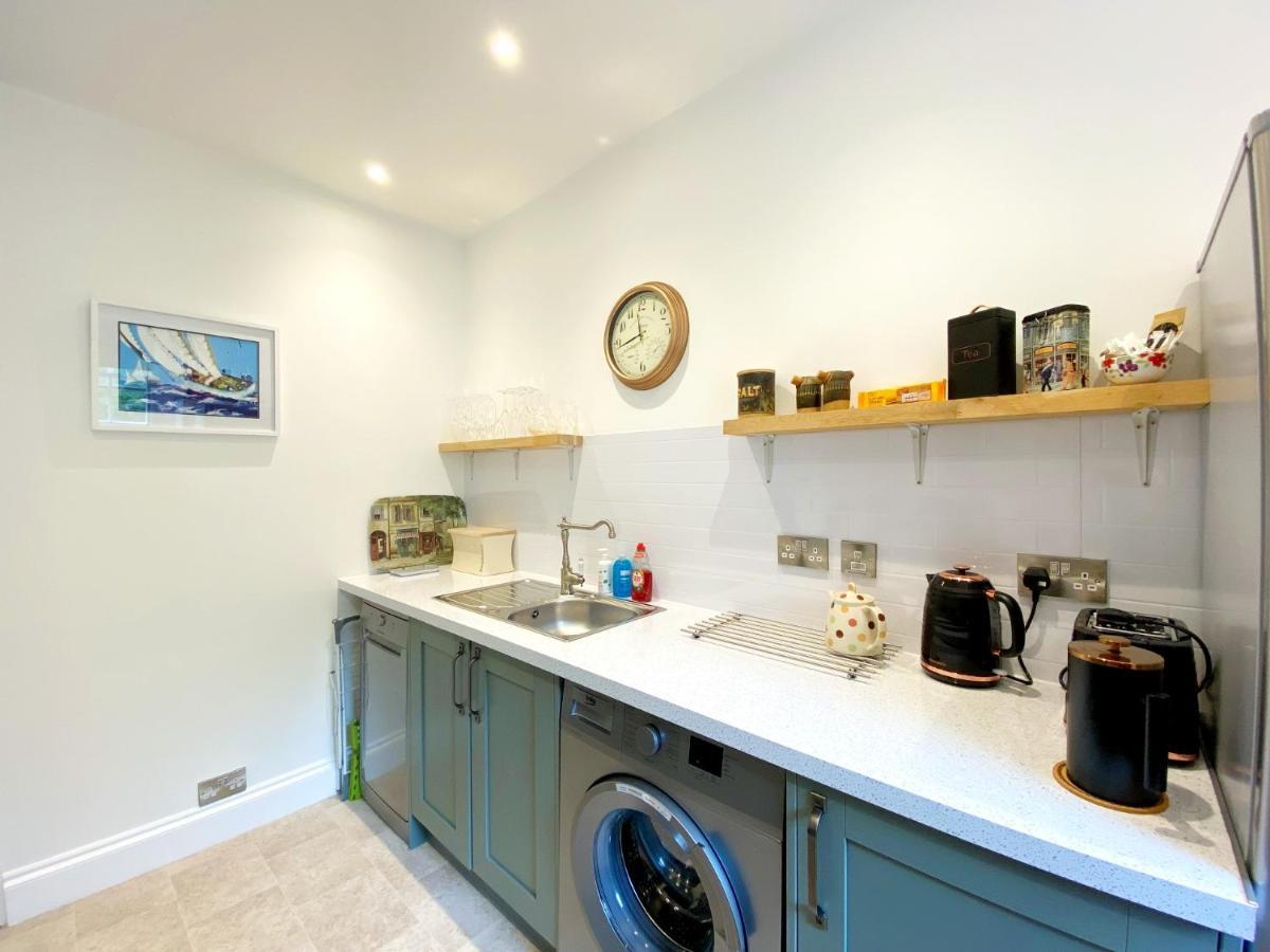 Tramontane Apartment At Hesketh Crescent Торки Экстерьер фото