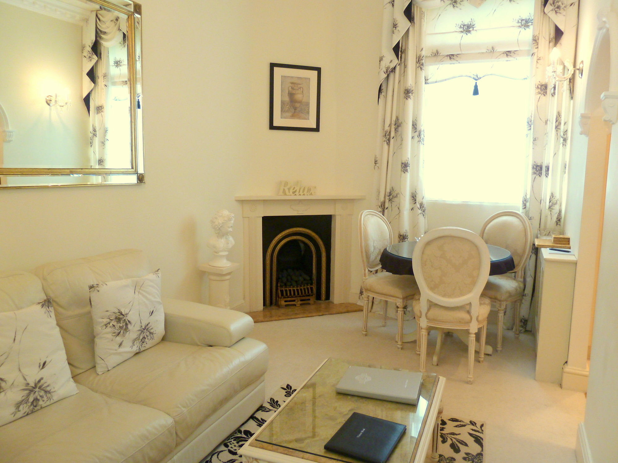 Tramontane Apartment At Hesketh Crescent Торки Экстерьер фото